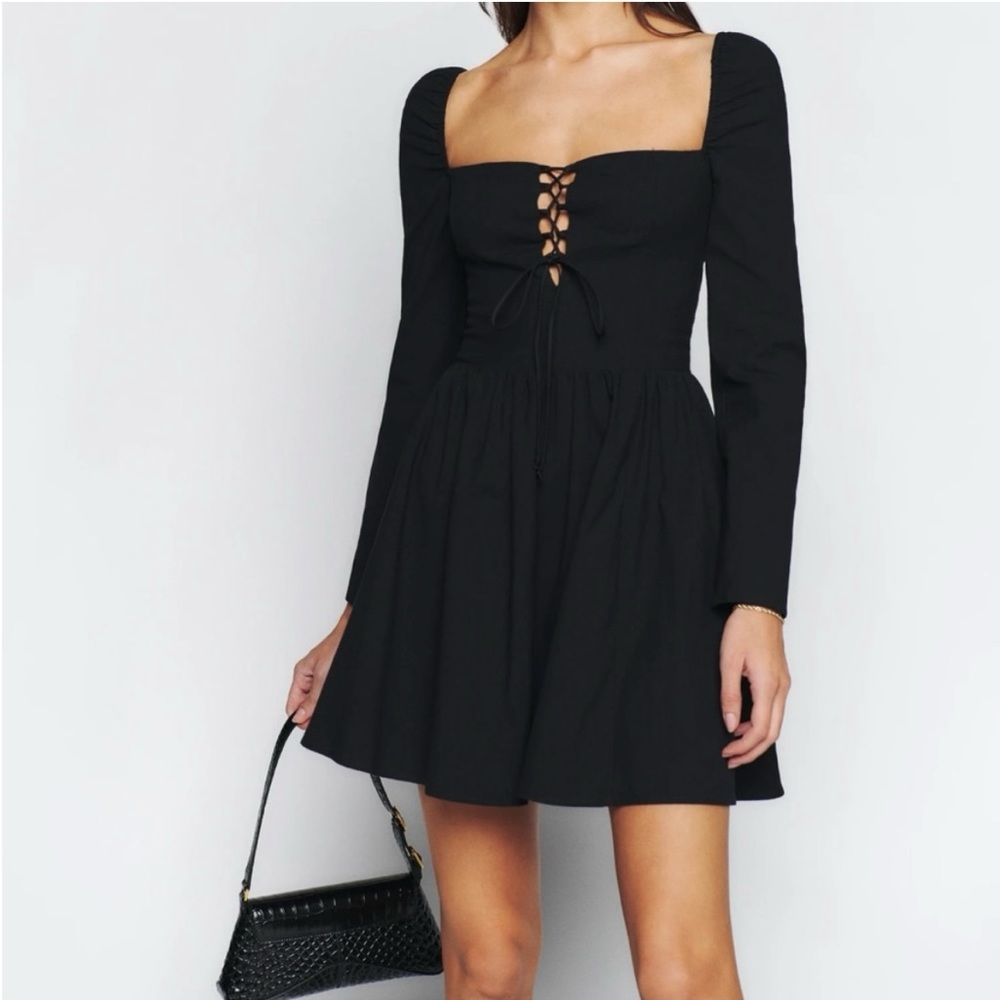 NWT Reformation Johnny Dress Black Size 0 Long Sleeve Mini Dress Lace Up Bust